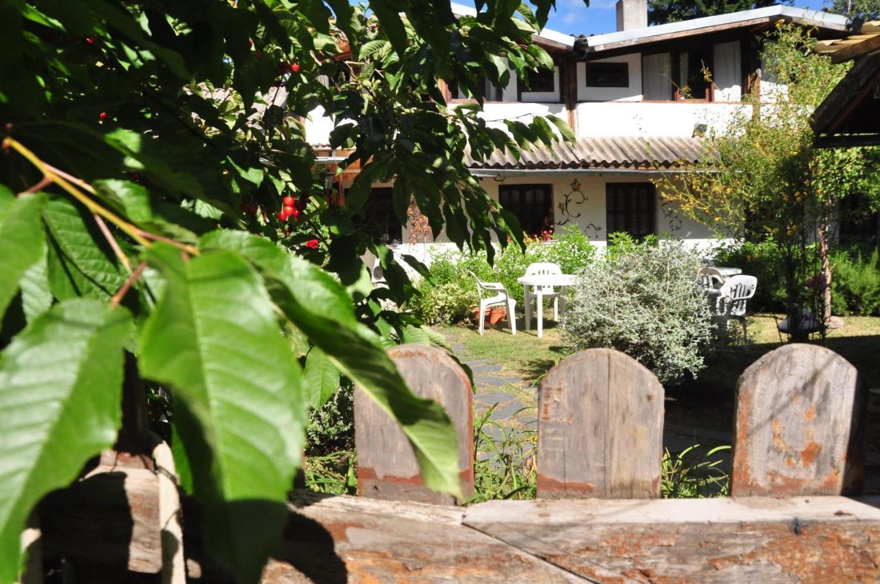 La Casa Del Arbol - Hostel El Bolsón المظهر الخارجي الصورة